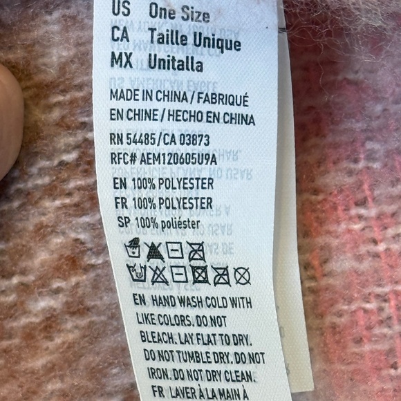 AE | Pastel Rainbow Color Block Stripes Fuzzy Fringe VSCO Blanket Wrap Scarf - Picture 5 of 6